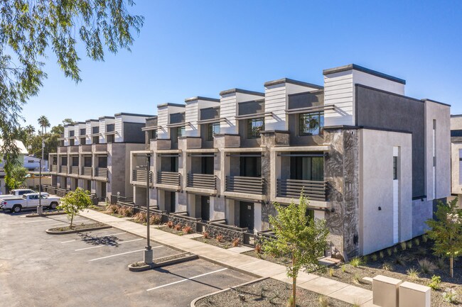 🏡 Purchasing a Condo or Townhome Under $600K: A Fall Move-In Guide for ASU Parents